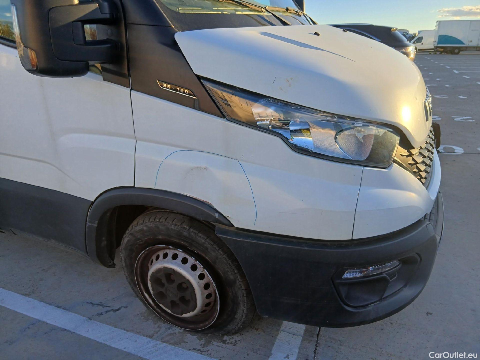  Iveco  Daily IVECO  / 2019 / 4P / combi 35S 14H V 4100/H2 16H M3  #75