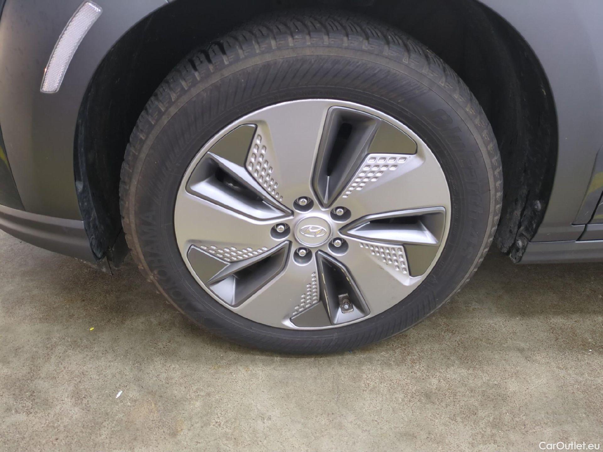  Hyundai  Konna HYUNDAI Kona / 2017 / 5P / SUV ELECTRIQUE 64 kWh 204 ch Intuitive #1