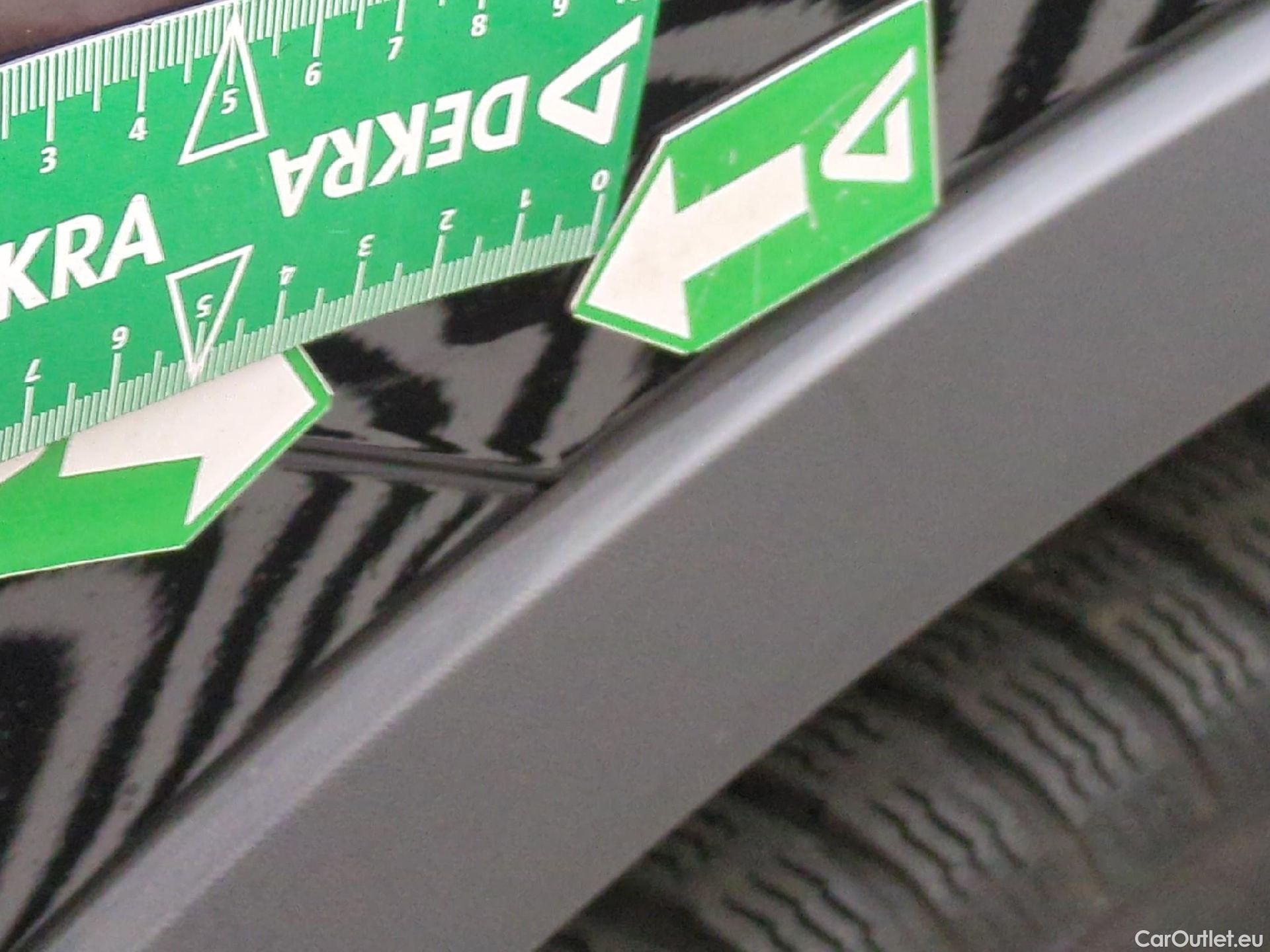  Volkswagen  Tiguan VOLKSWAGEN  / 2020 / 5P / SUV 1.4 eHybrid 245 DSG6 R-Line #45