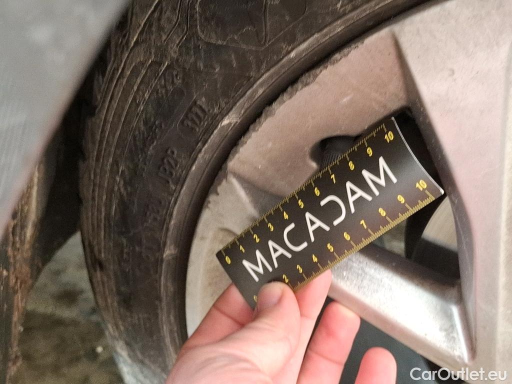  Cupra  Formentor CUPRA  / 2020 / 5P / SUV 1.5 TSI 150ch DSG7 Business Edition CD LOT250 #9