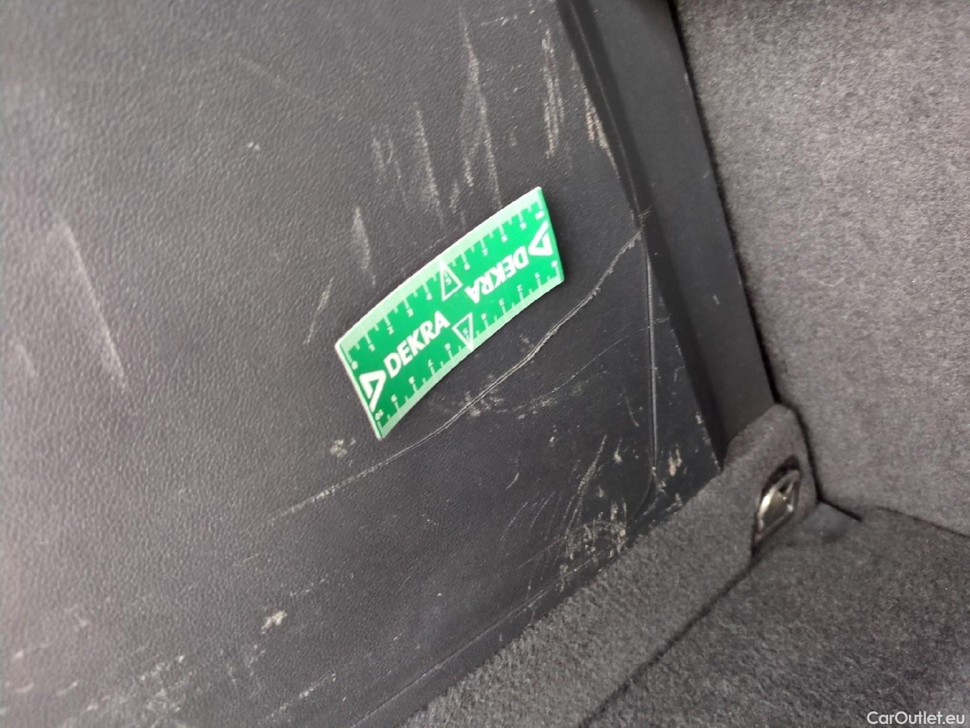  Volkswagen  Tiguan VOLKSWAGEN  / 2020 / 5P / SUV 1.4 eHybrid 245 DSG6 R-Line #6