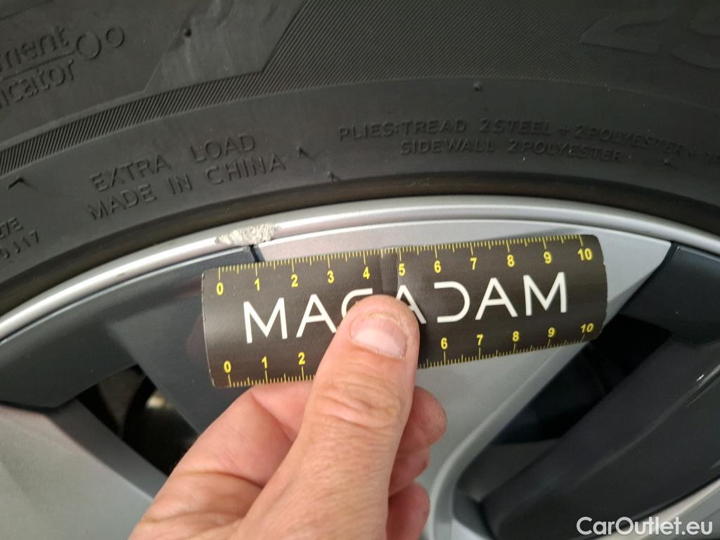  Tesla  Model Y TESLA  / 2021 / 5P / SUV RWD #10