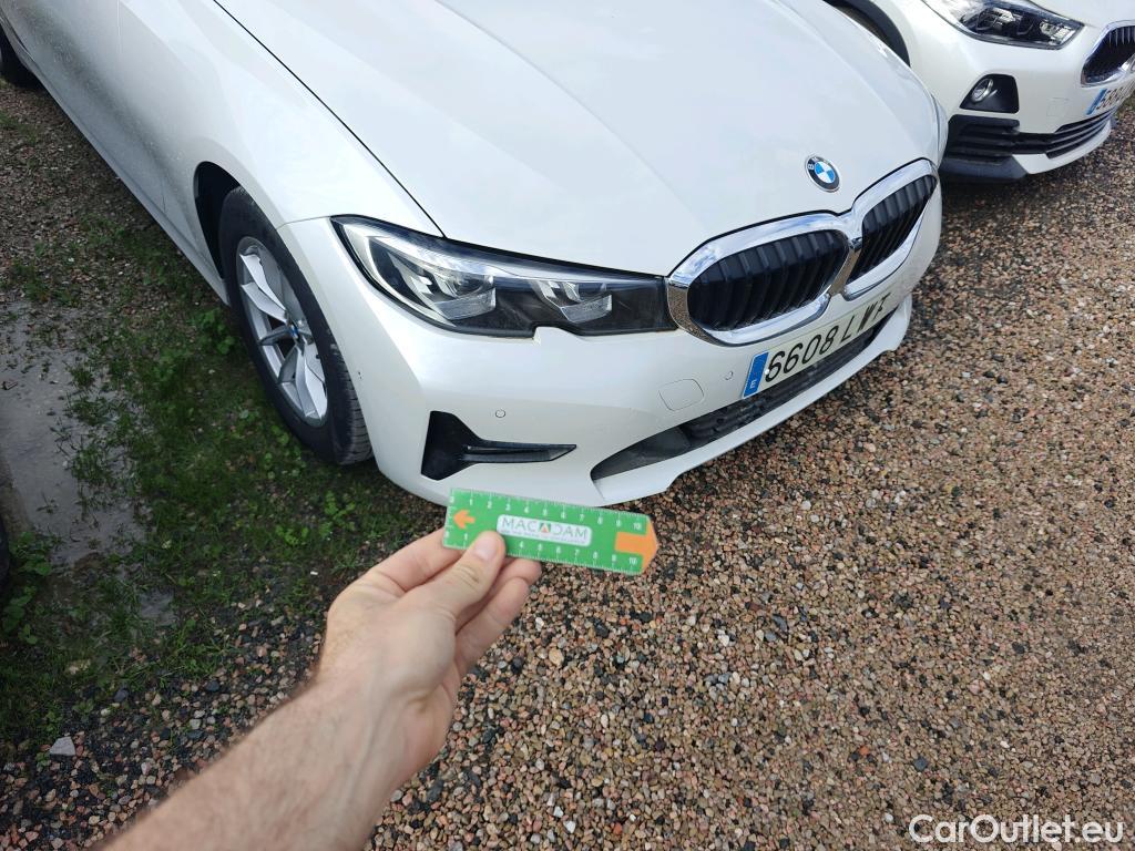  Bmw  Serie 3 BMW  / 2018 / 4P / sedán 318d Auto. #7