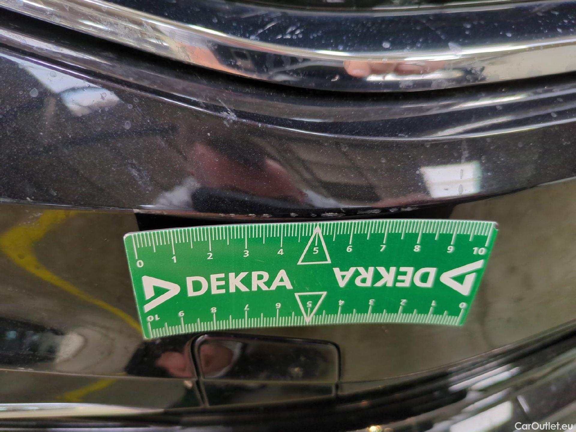  Volkswagen  Tiguan VOLKSWAGEN  / 2020 / 5P / SUV 1.4 eHybrid 245 DSG6 R-Line #35