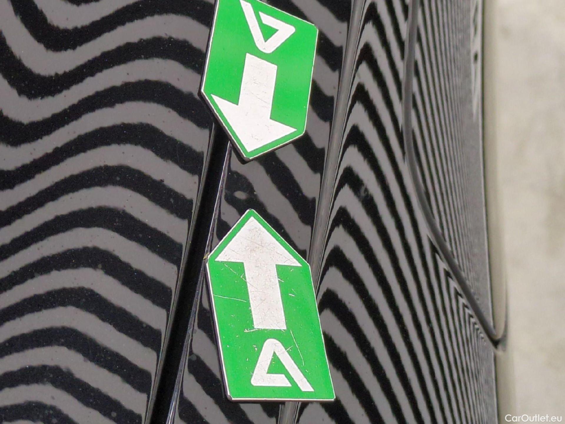  Volkswagen  Tiguan VOLKSWAGEN  / 2020 / 5P / SUV 1.4 eHybrid 245 DSG6 R-Line #41