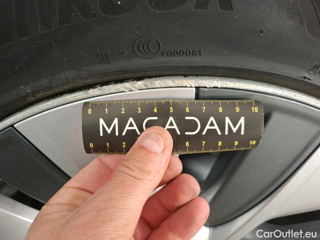  Tesla  Model Y TESLA  / 2021 / 5P / SUV RWD #15