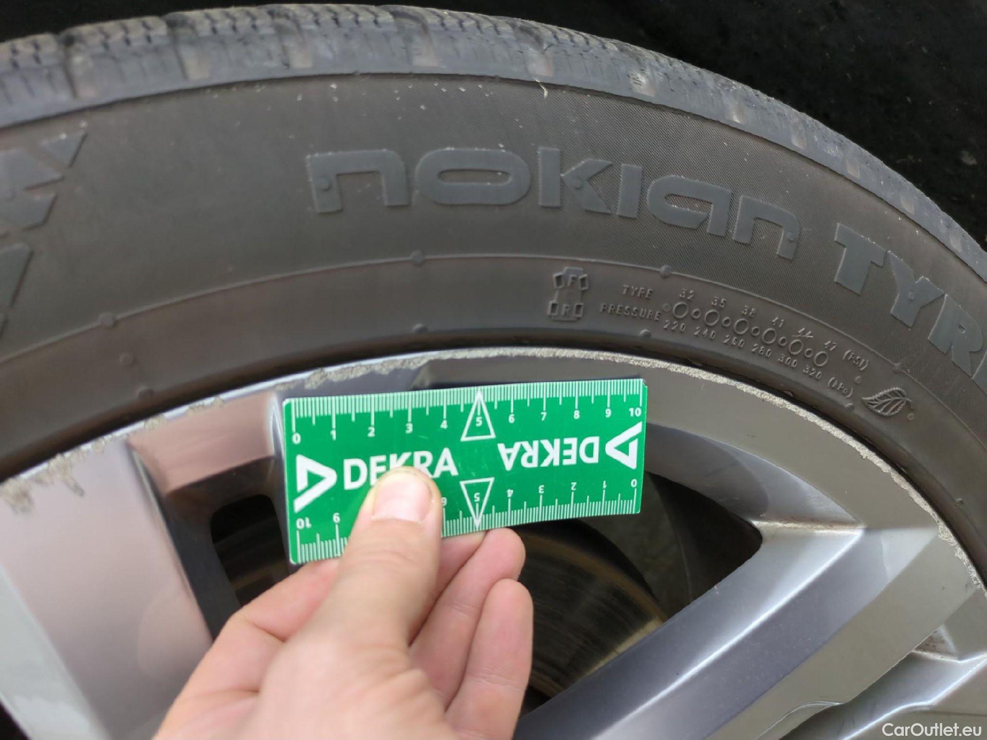  Volkswagen  Tiguan VOLKSWAGEN  / 2020 / 5P / SUV 1.4 eHybrid 245 DSG6 R-Line #22