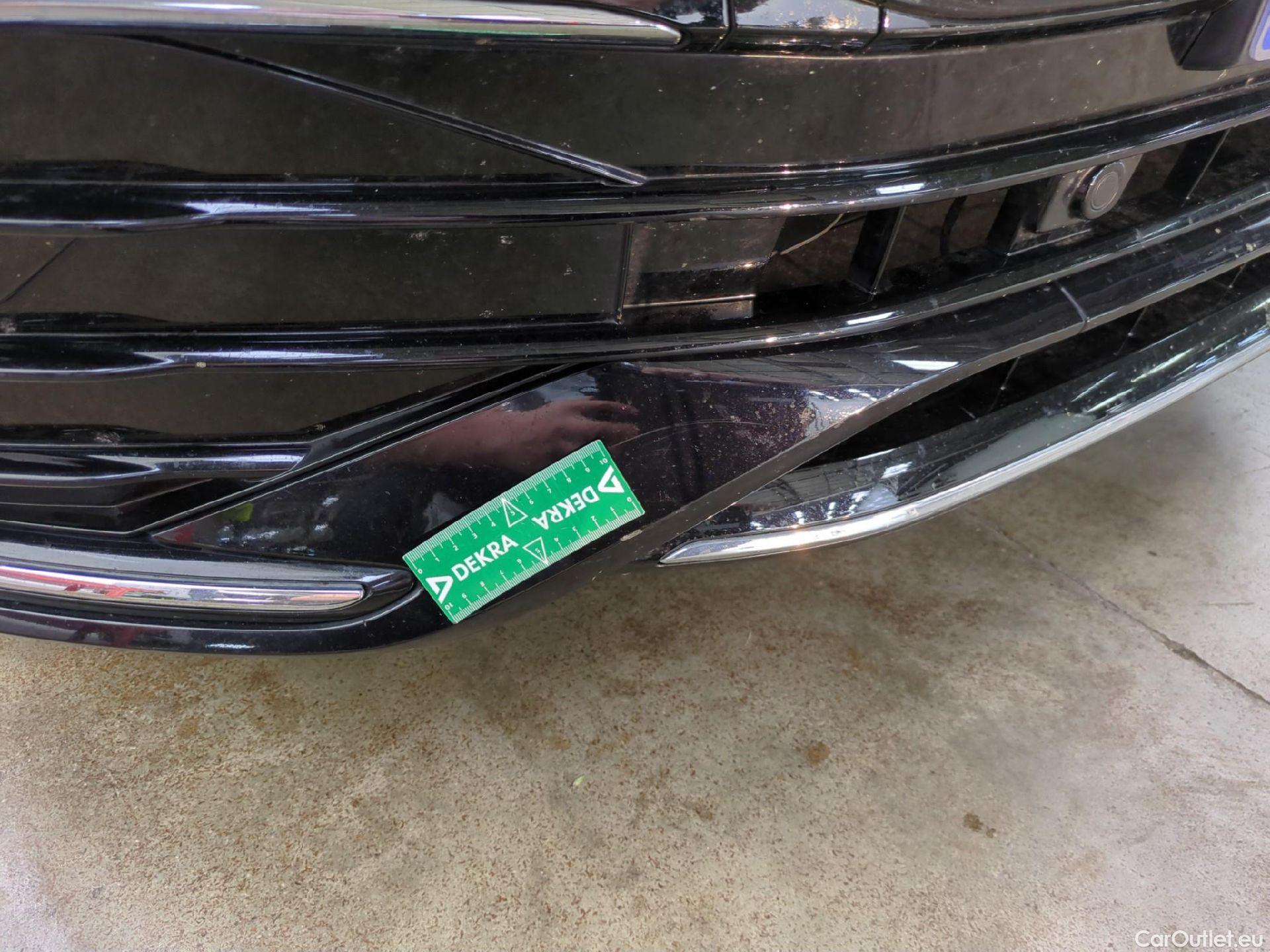  Volkswagen  Tiguan VOLKSWAGEN  / 2020 / 5P / SUV 1.4 eHybrid 245 DSG6 R-Line #38