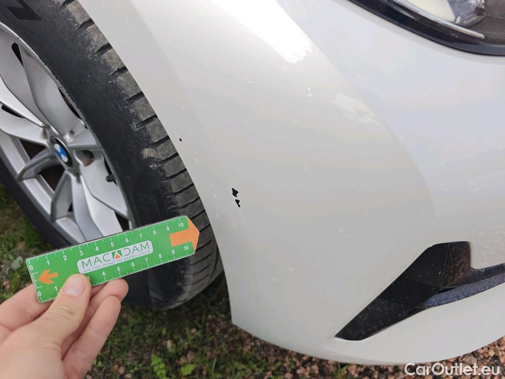  Bmw  Serie 3 BMW  / 2018 / 4P / sedán 318d Auto. #8