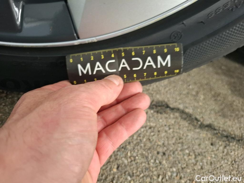  Tesla  Model Y TESLA  / 2021 / 5P / SUV RWD #17