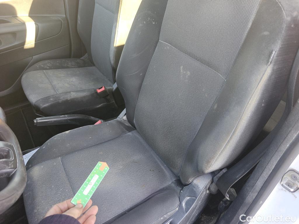  Citroen  Berlingo CITROEN  / 2018 / 4P / combi Talla M BlueHDi 100 S&S LIVE (AC) #14