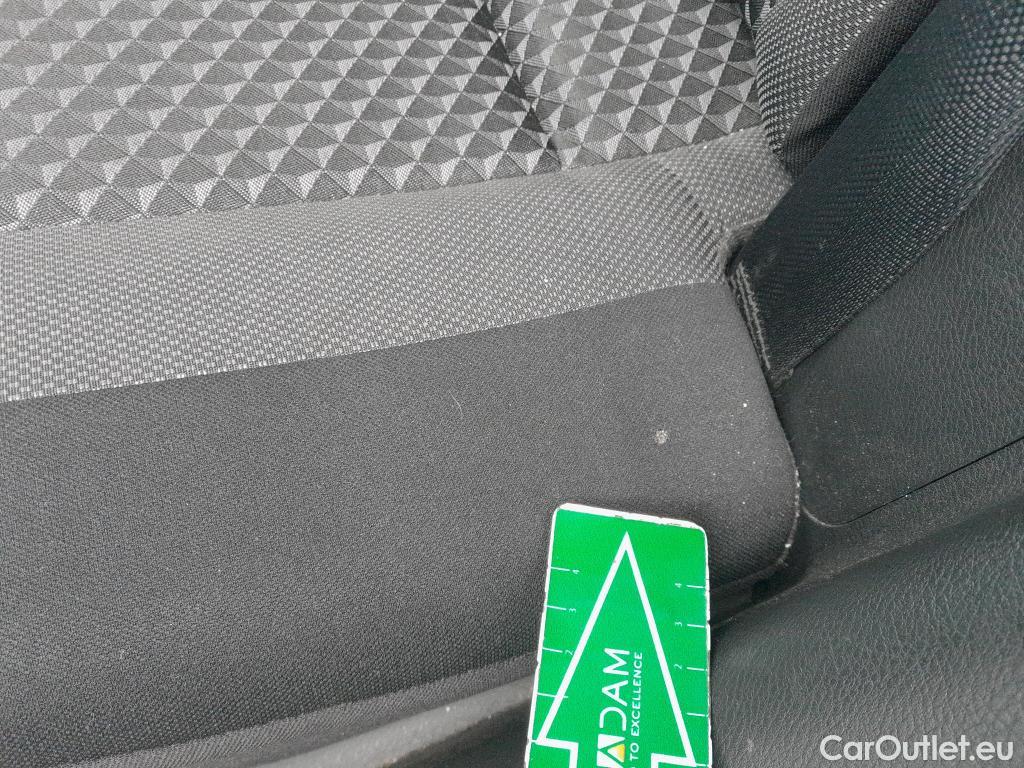  Nissan  Micra NISSAN  / 2017 / 5P / berlina con portón IG-T 74 kW (100 CV) E6D Visia+ #16