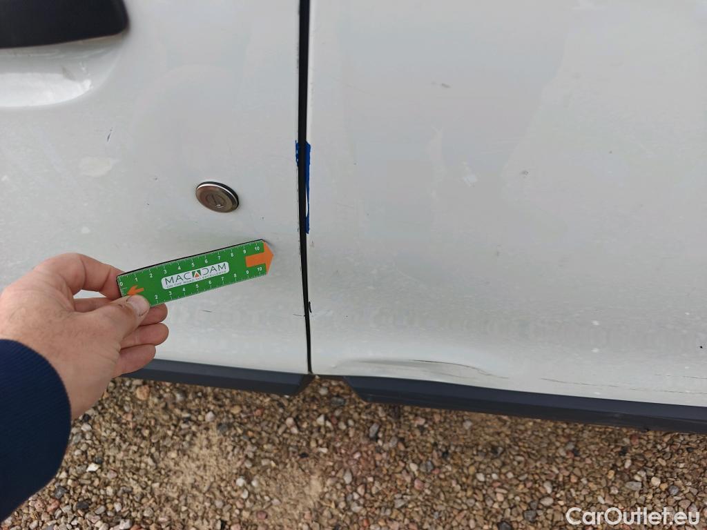  Dacia  Lodgy DACIA  / 2012 / 5P / monovolumen compacto Comfort Blue dCi 70kW (95CV) 7Pl - 18 #17