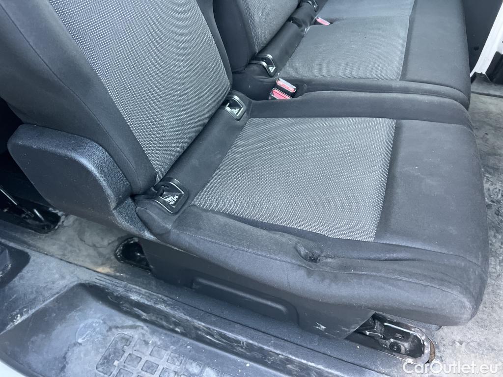  Opel  Vivaro OPEL  / 2019 / 4P / combi 1.5 Diésel 88kW (120CV) L Std Express #19