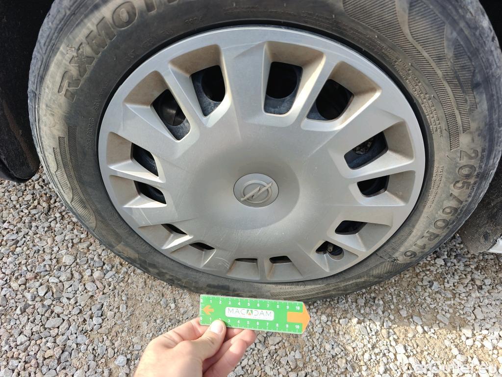  Opel  Combo OPEL  Life / 2018 / 5P / combi 1.5 TD 75kW (100CV) S/S Edition L (IND) #78