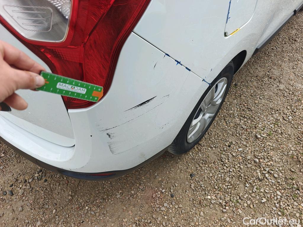  Dacia  Lodgy DACIA  / 2012 / 5P / monovolumen compacto Comfort Blue dCi 70kW (95CV) 7Pl - 18 #40