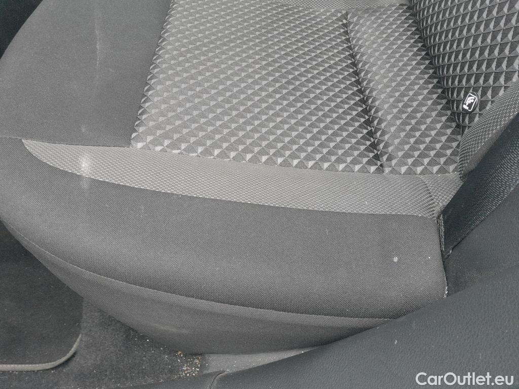  Nissan  Micra NISSAN  / 2017 / 5P / berlina con portón IG-T 74 kW (100 CV) E6D Visia+ #15