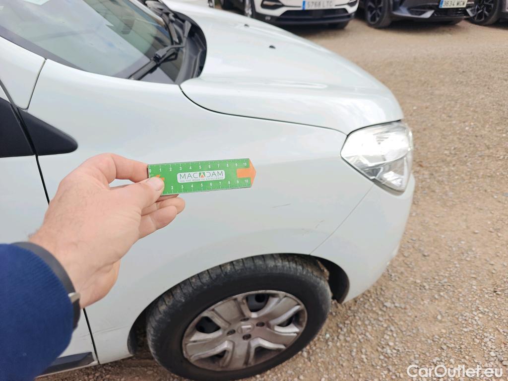  Dacia  Lodgy DACIA  / 2012 / 5P / monovolumen compacto Comfort Blue dCi 70kW (95CV) 7Pl - 18 #13