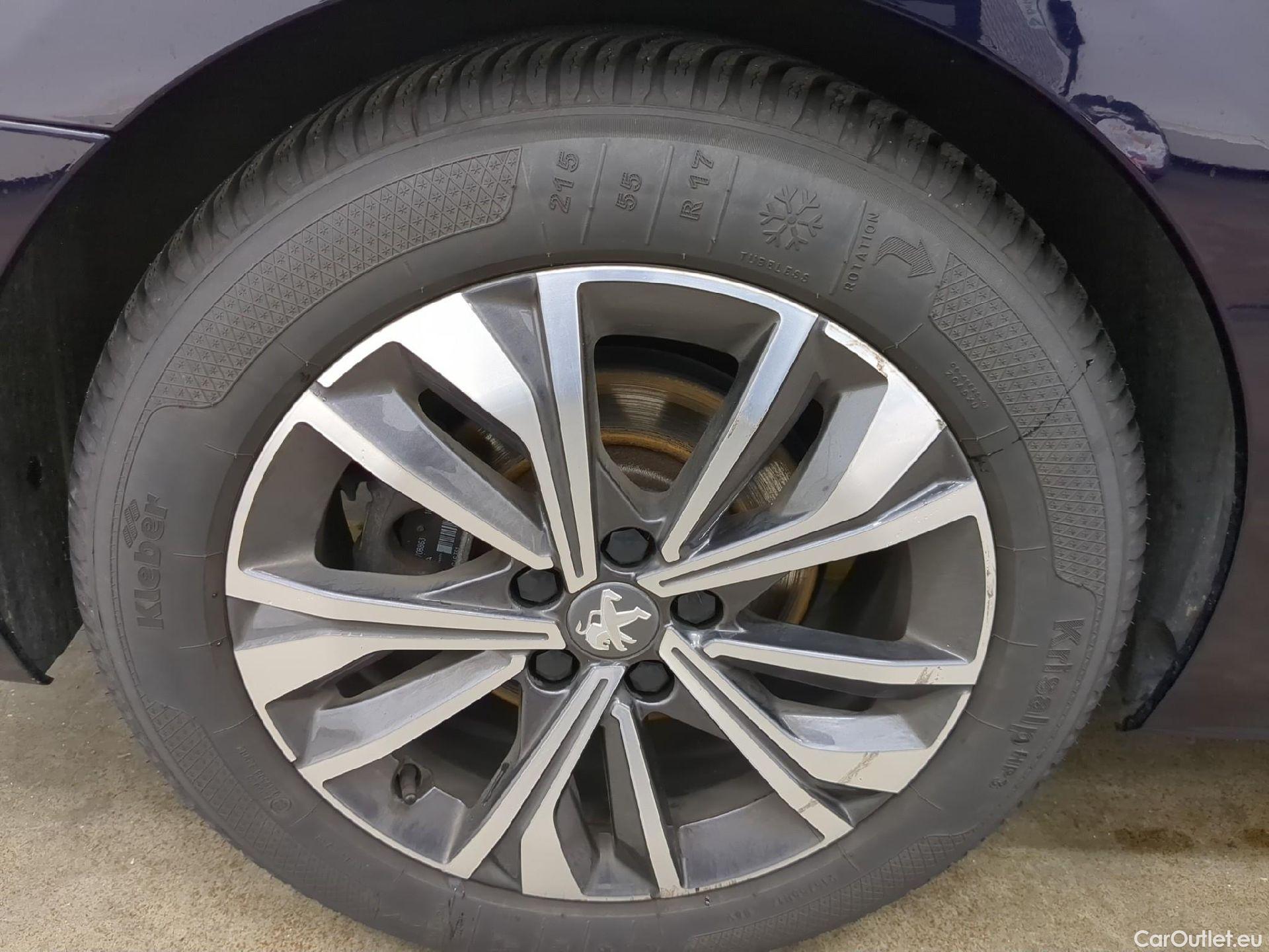  Peugeot  508 PEUGEOT  SW / 2018 / 5P / Break BlueHDi 130 S&S EAT8 Allure Pack #3