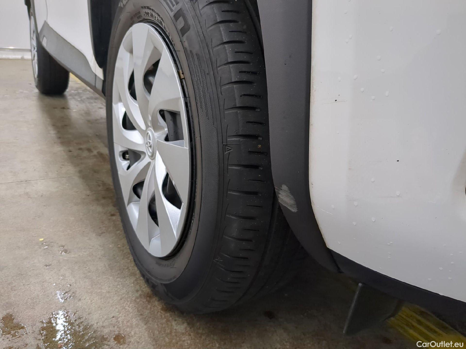  Toyota  Yaris Cross TOYOTA  Hybride / 2021 / 5P / SUV 1.5 HYBRID 116H DYNAMIC AUTO #2