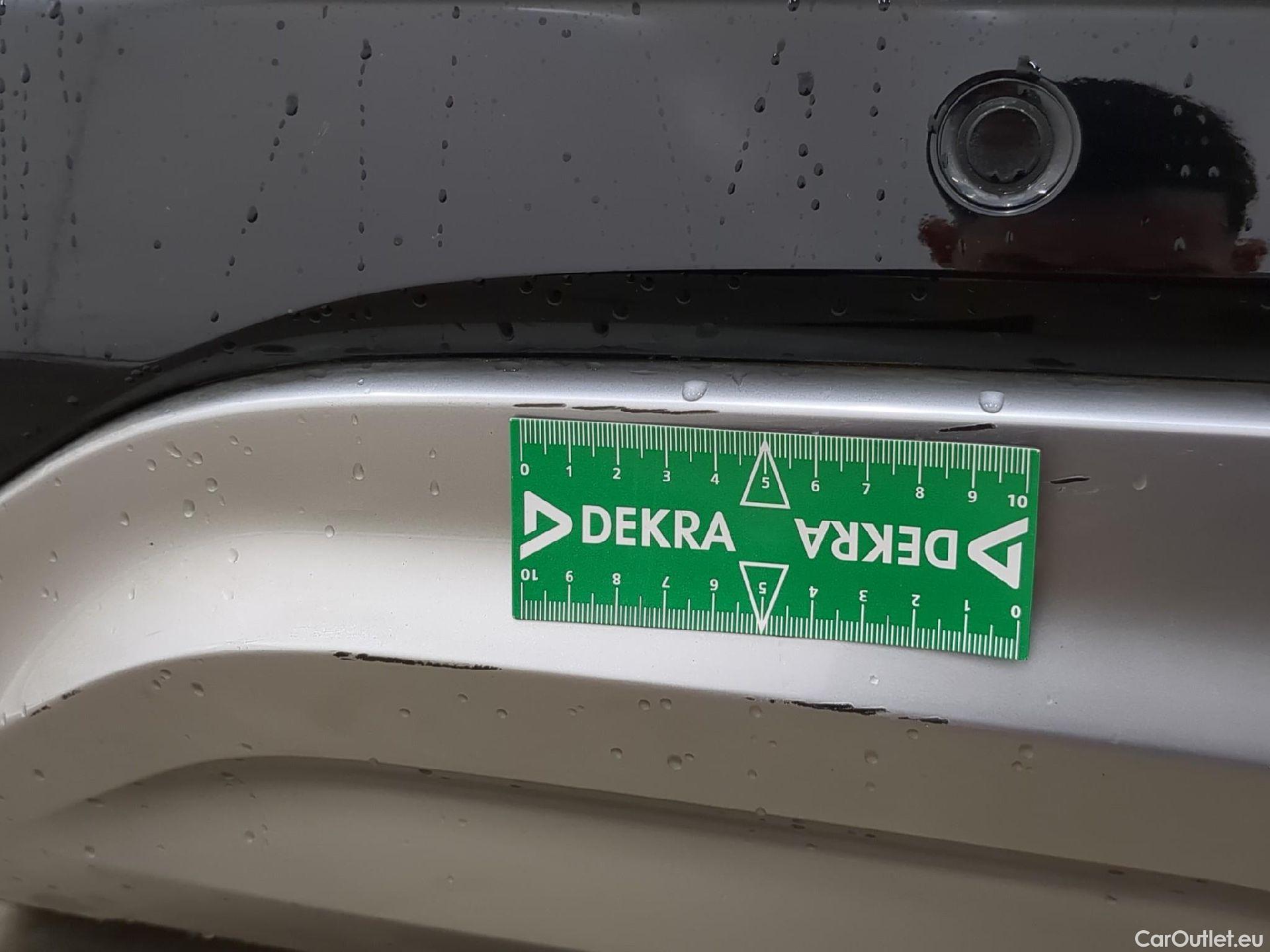  KIA  Sportage KIA  / 2021 / 5P / SUV 1.6 T-GDI 265 PHEV AUTO 4WD DESIGN #20