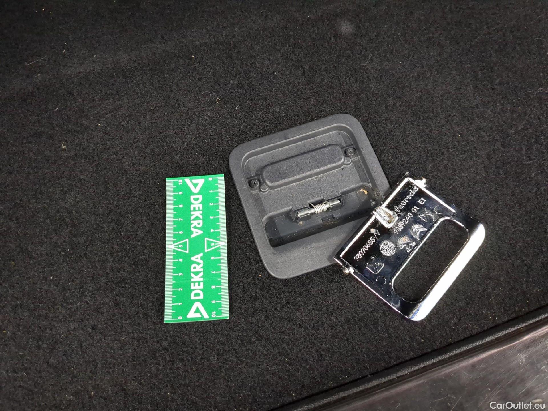  Peugeot  508 PEUGEOT  SW / 2018 / 5P / Break BlueHDi 130 S&S EAT8 Allure Pack #4