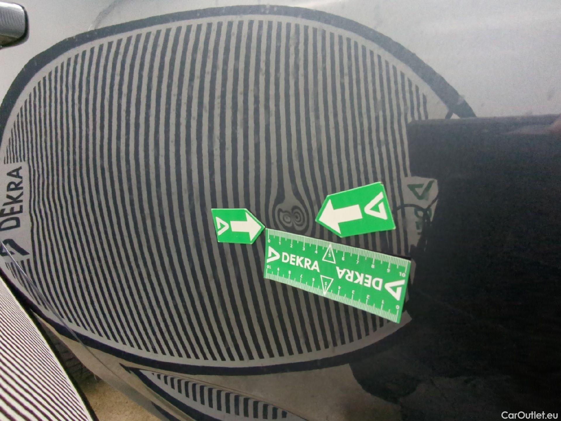  Renault  Megane  IV Berline 5 ptes. Business 1.0 TCe 115CV BVM6 E6d #17