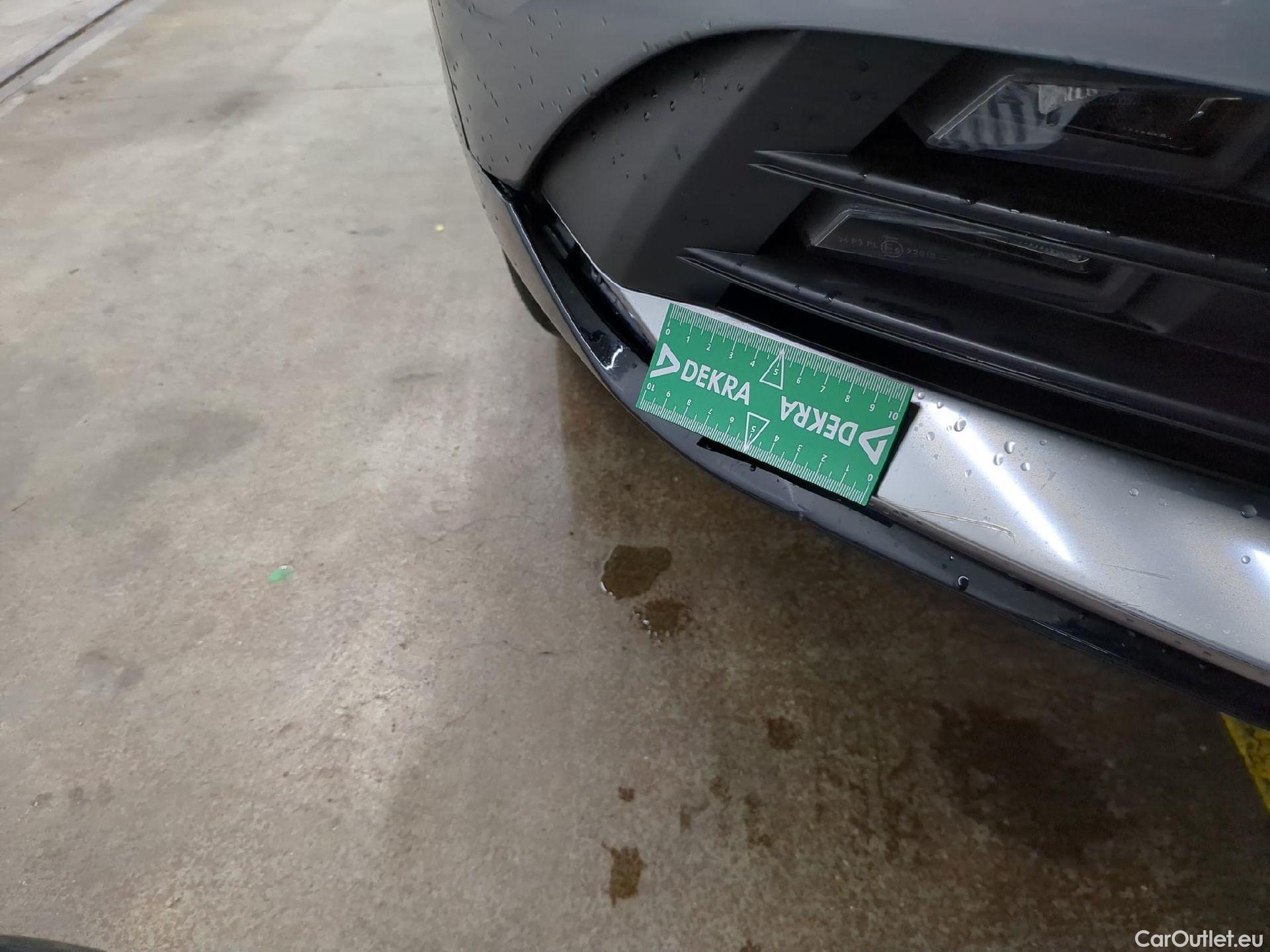  KIA  Sportage KIA  / 2021 / 5P / SUV 1.6 T-GDI 265 PHEV AUTO 4WD DESIGN #11