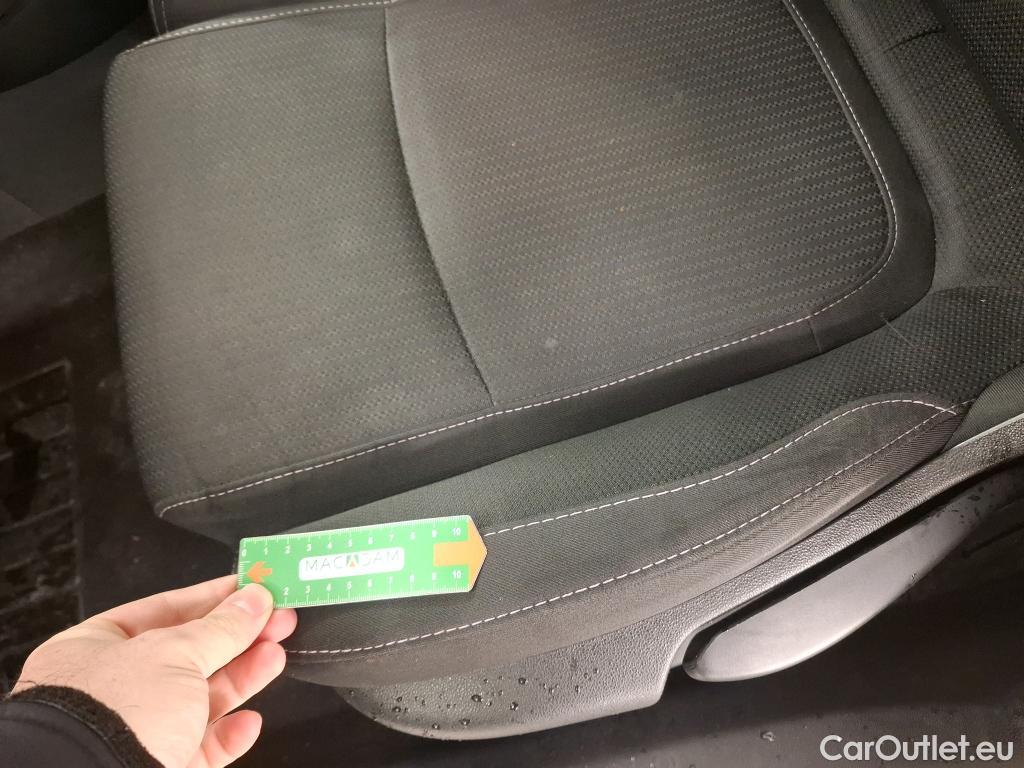  Renault  Megane  IV Berline 5pt. Business 1.5 dCi 115CV BVA7 E6d #19