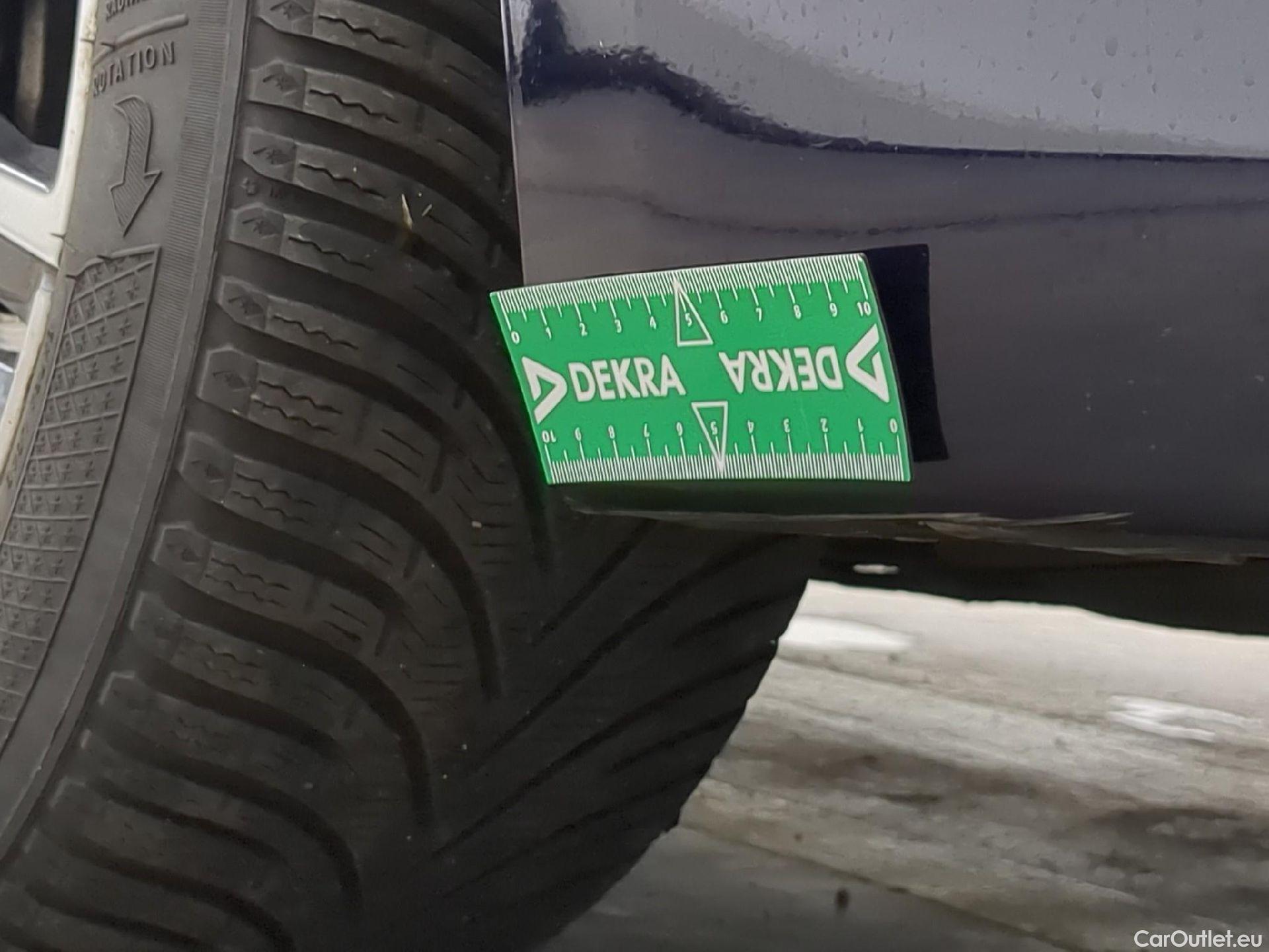  Peugeot  508 PEUGEOT  SW / 2018 / 5P / Break BlueHDi 130 S&S EAT8 Allure Pack #16