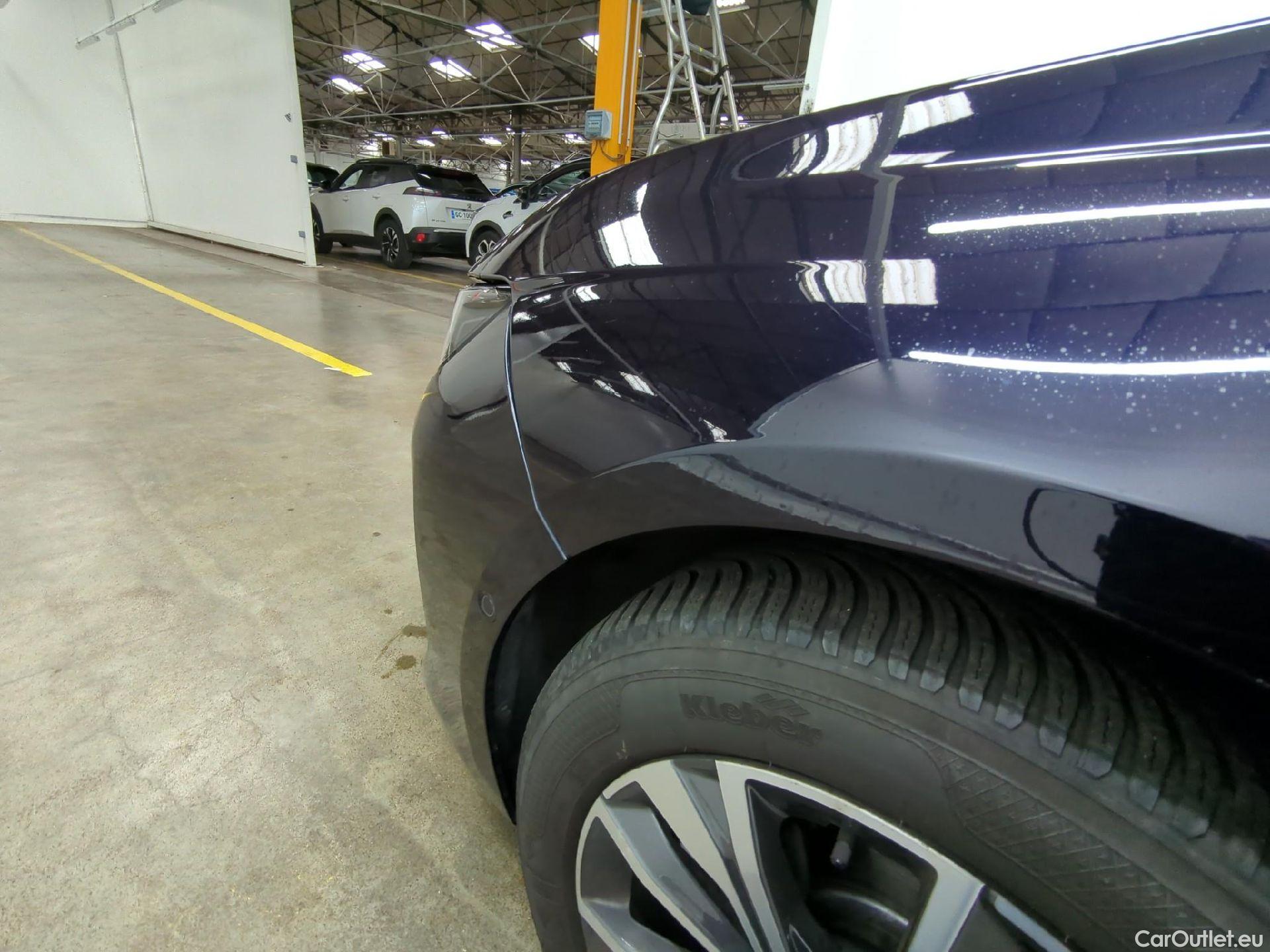  Peugeot  508 PEUGEOT  SW / 2018 / 5P / Break BlueHDi 130 S&S EAT8 Allure Pack #20