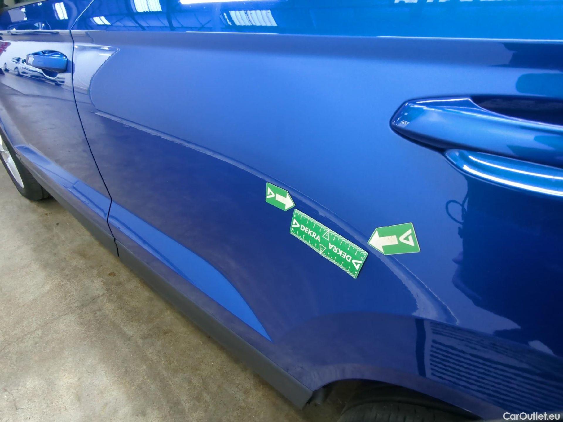  Skoda  Karoq SKODA  / 2017 / 5P / SUV 1.5 TSI ACT 150ch Ambition #16