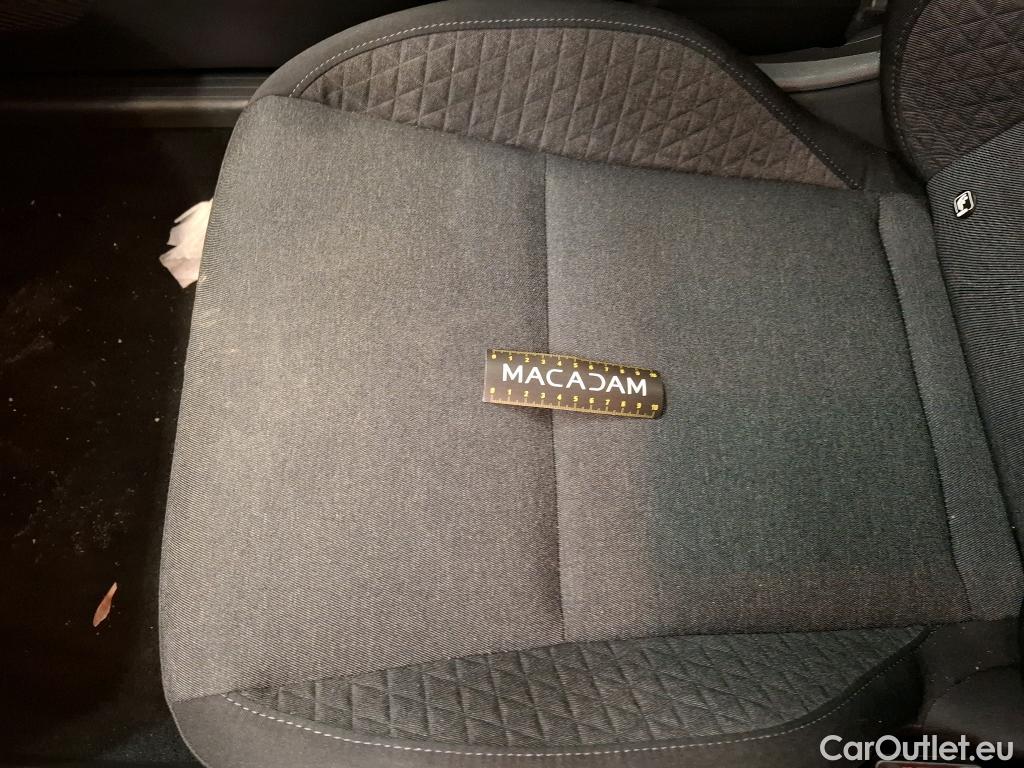  Renault  Clio RENAULT  / 2019 / 5P / Berline Business E-TECH 140 #14