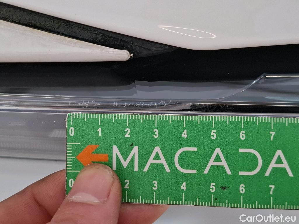  Toyota  Corolla TOYOTA  / 2018 / 5P / Berline Hybride 122h Dynamic Business Stage Acad #32