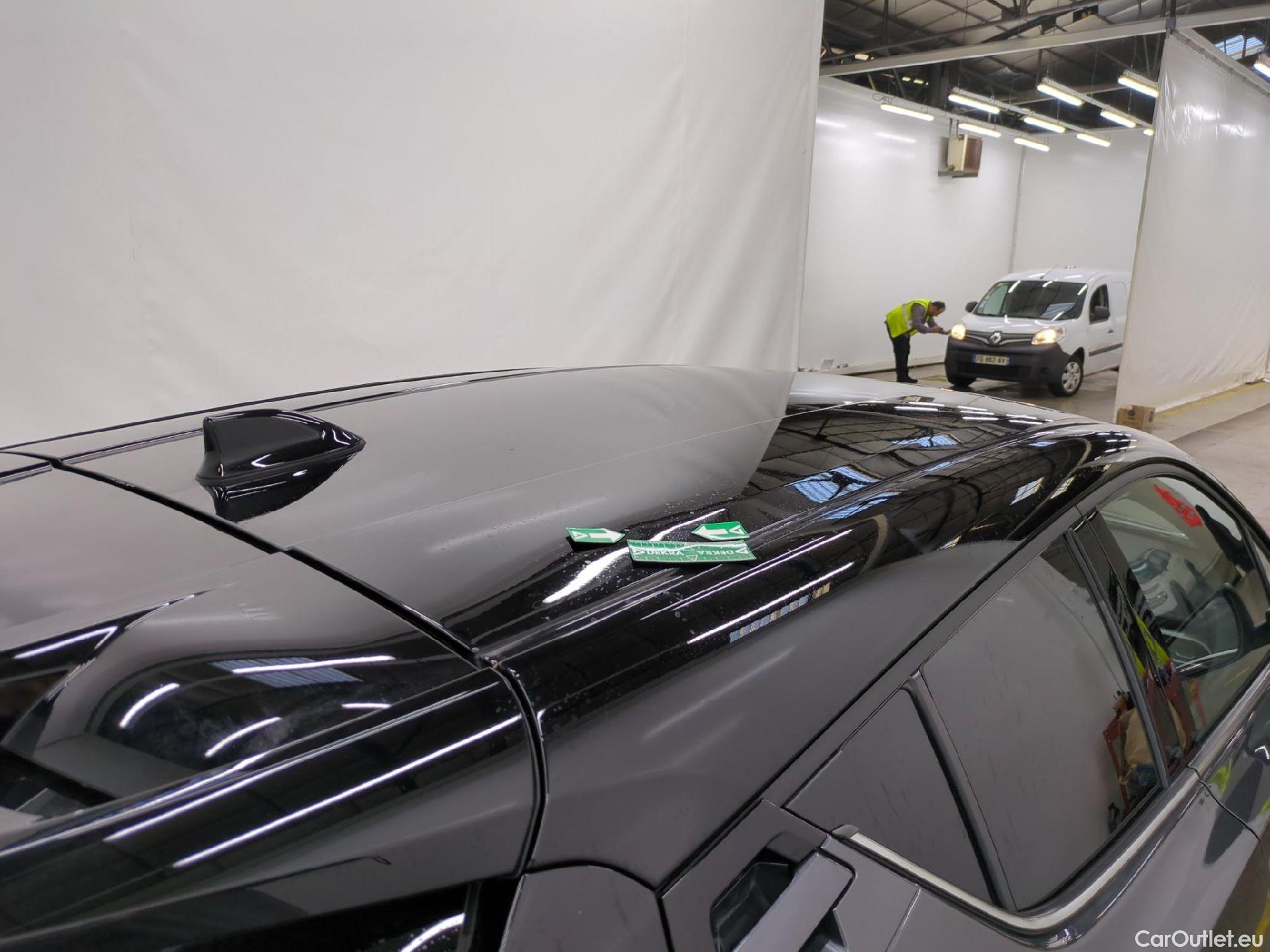  Toyota  C-HR TOYOTA  / 2016 / 5P / SUV 2.0 HYBRIDE 184 DISTINCTIVE #22