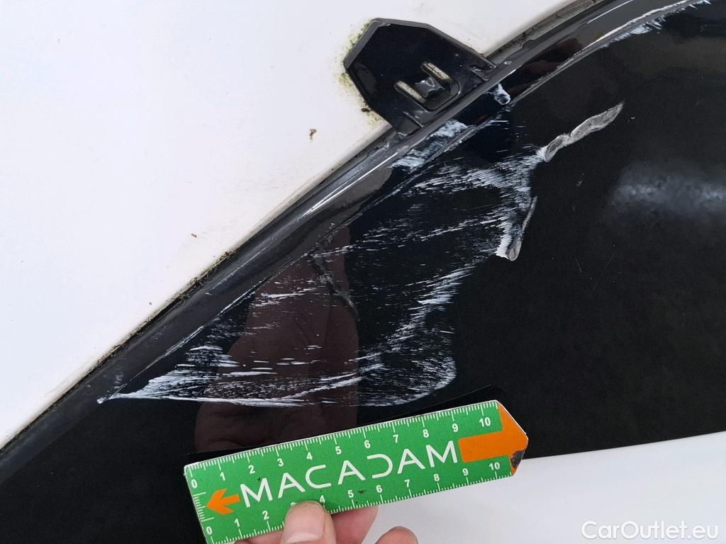  Toyota  Corolla TOYOTA  / 2018 / 5P / Berline Hybride 122h Dynamic Business Stage Acad #28