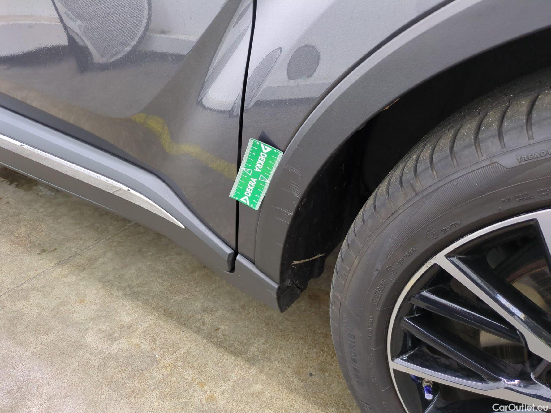  Toyota  C-HR TOYOTA  / 2016 / 5P / SUV 2.0 HYBRIDE 184 DISTINCTIVE #6