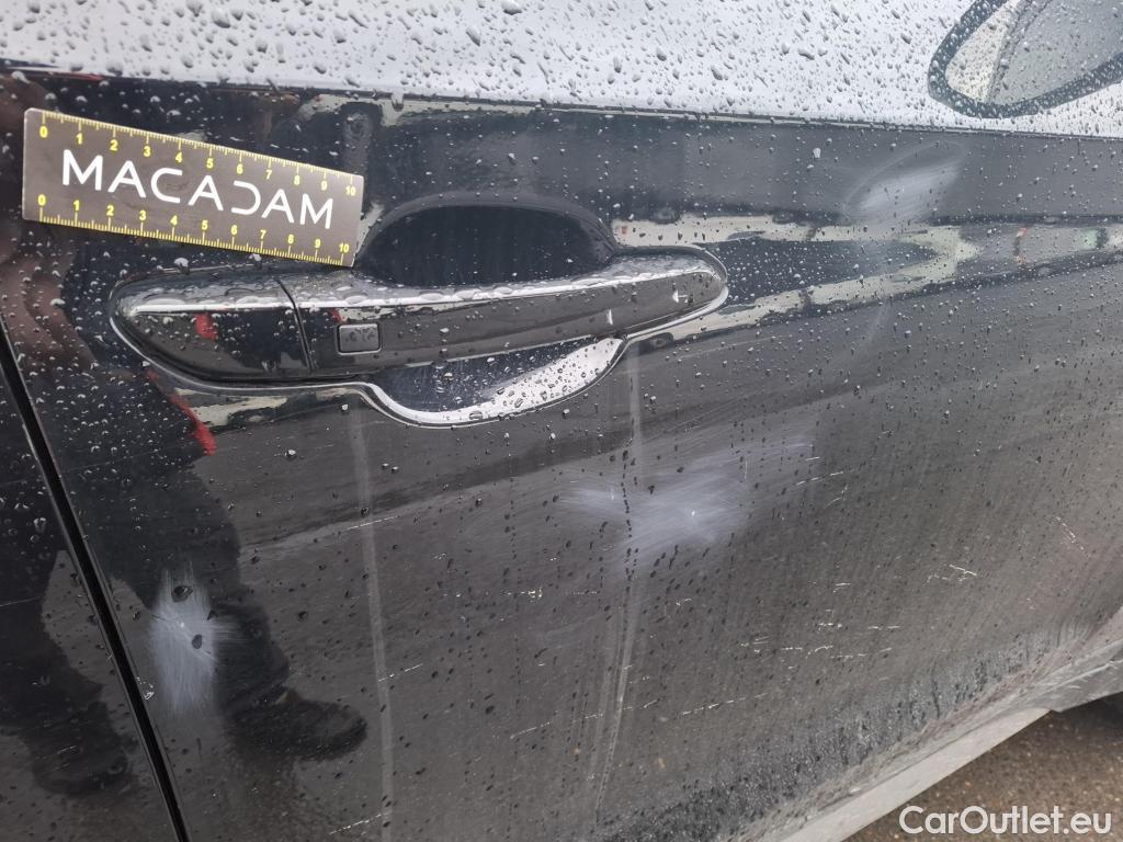  Hyundai  Tucson HYUNDAI  / 2018 / 5P / SUV 1.6 CRDI 115 HYBRID 48V CREATIVE #18