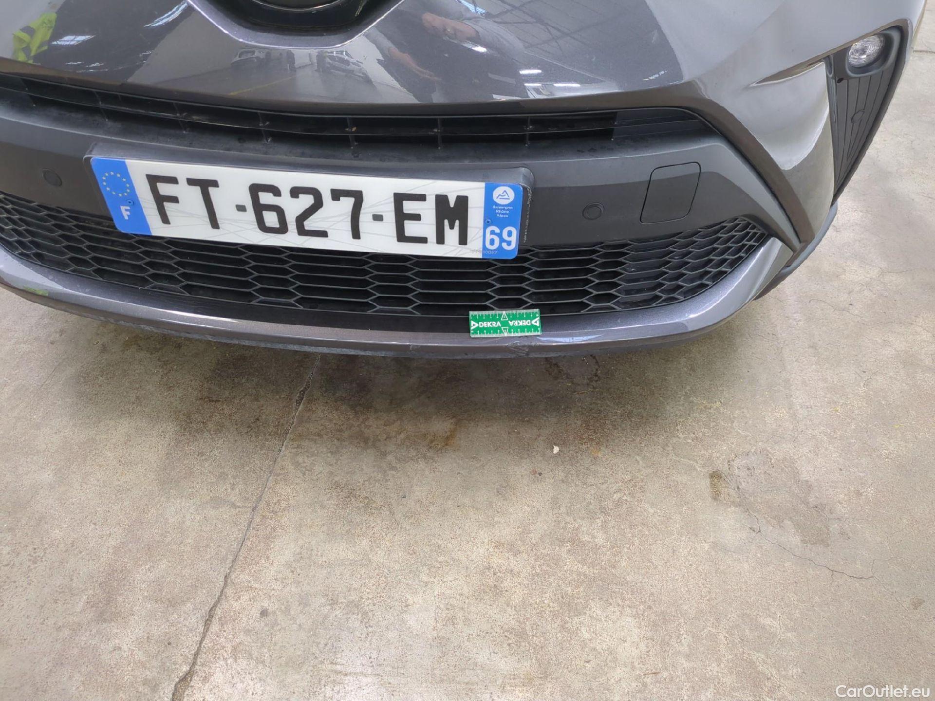  Toyota  C-HR TOYOTA  / 2016 / 5P / SUV 2.0 HYBRIDE 184 DISTINCTIVE #36