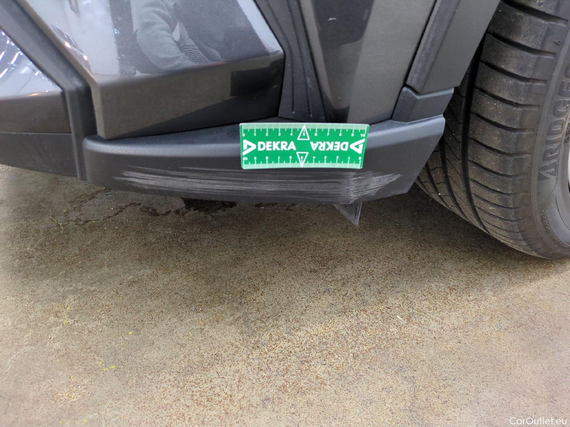  Toyota  C-HR TOYOTA  / 2016 / 5P / SUV 2.0 HYBRIDE 184 DISTINCTIVE #42