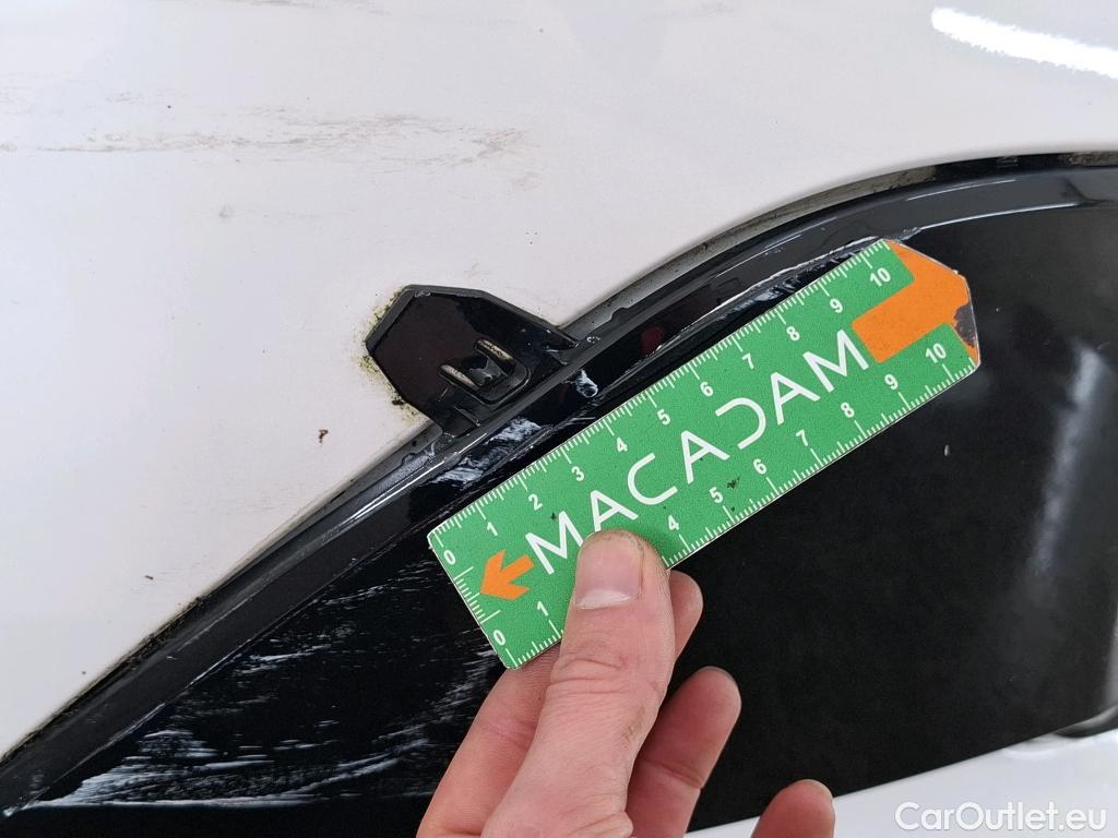  Toyota  Corolla TOYOTA  / 2018 / 5P / Berline Hybride 122h Dynamic Business Stage Acad #29