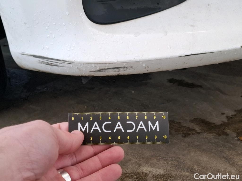  Toyota  Yaris TOYOTA  Hybride / 2019 / 5P / Berline Hybride 116h Dynamic #5