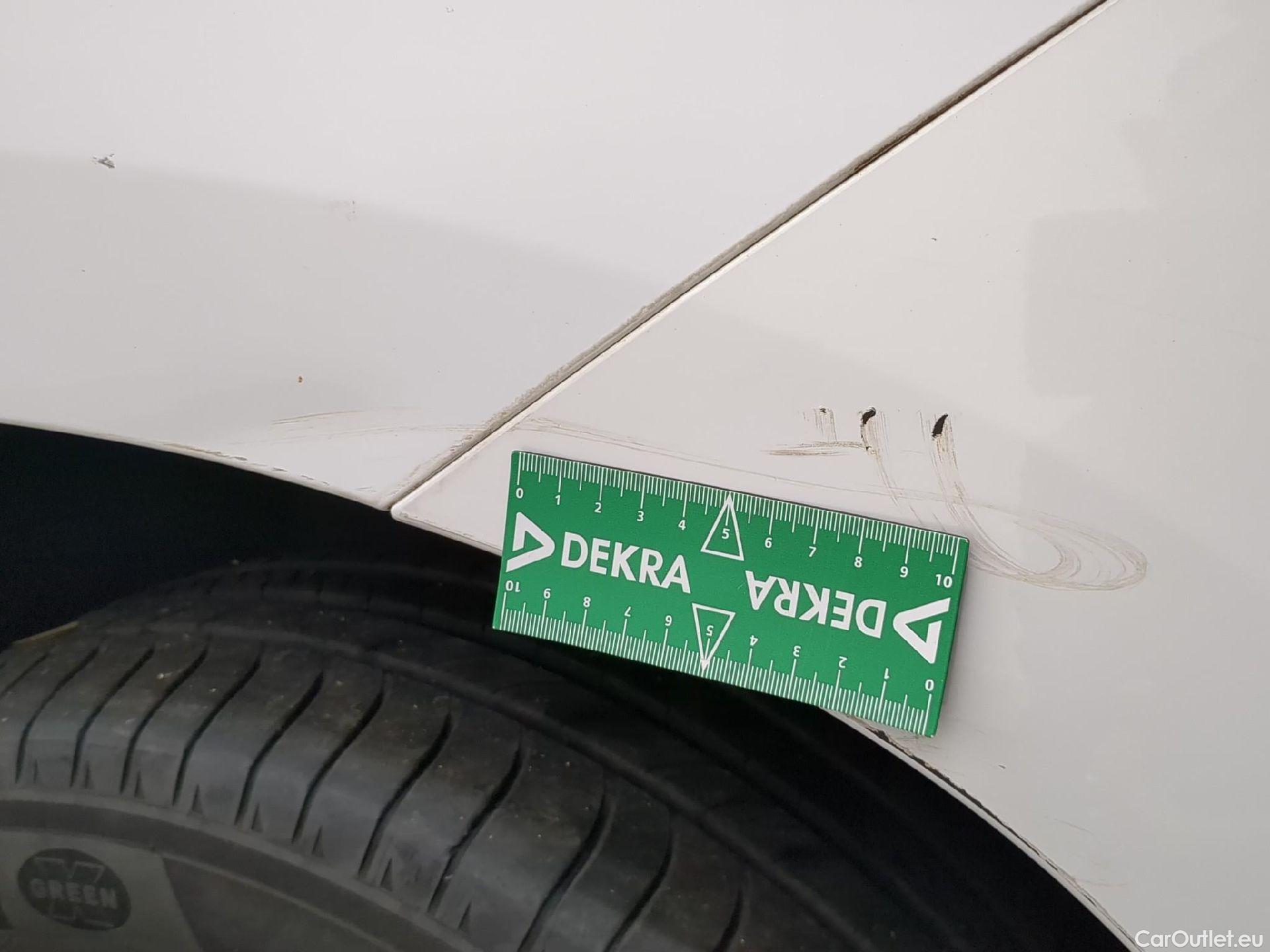  Toyota  Proace  City / 2019 / 4P / Fourgonnette 1.5 Medium 100 D-4D Business / BOITE DE VITESSE NEUVE
 #21