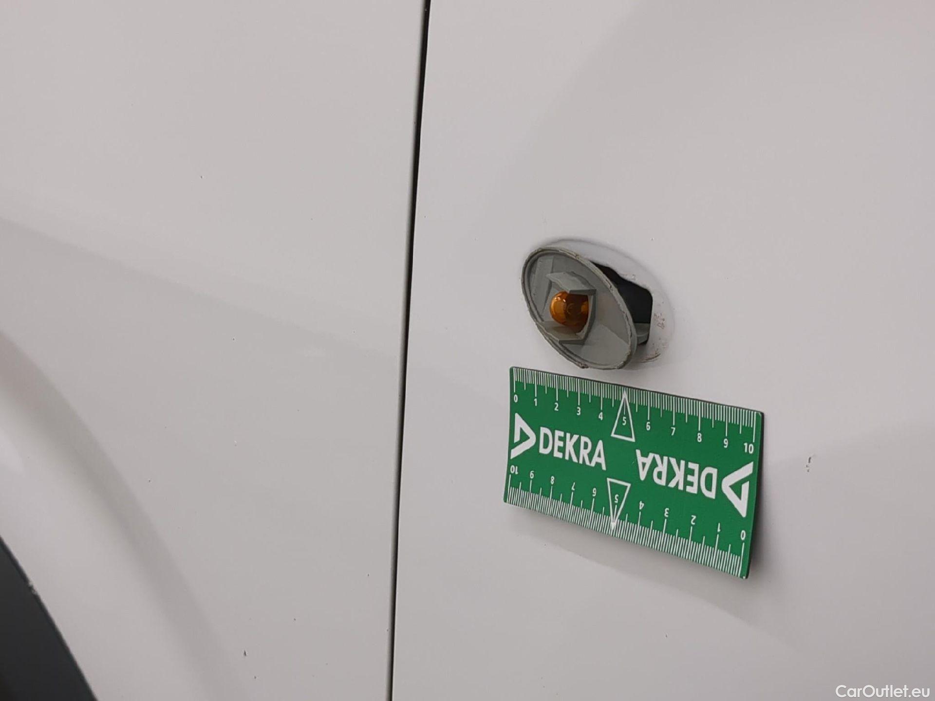  Toyota  Proace  City / 2019 / 4P / Fourgonnette 1.5 Medium 100 D-4D Business / BOITE DE VITESSE NEUVE
 #18