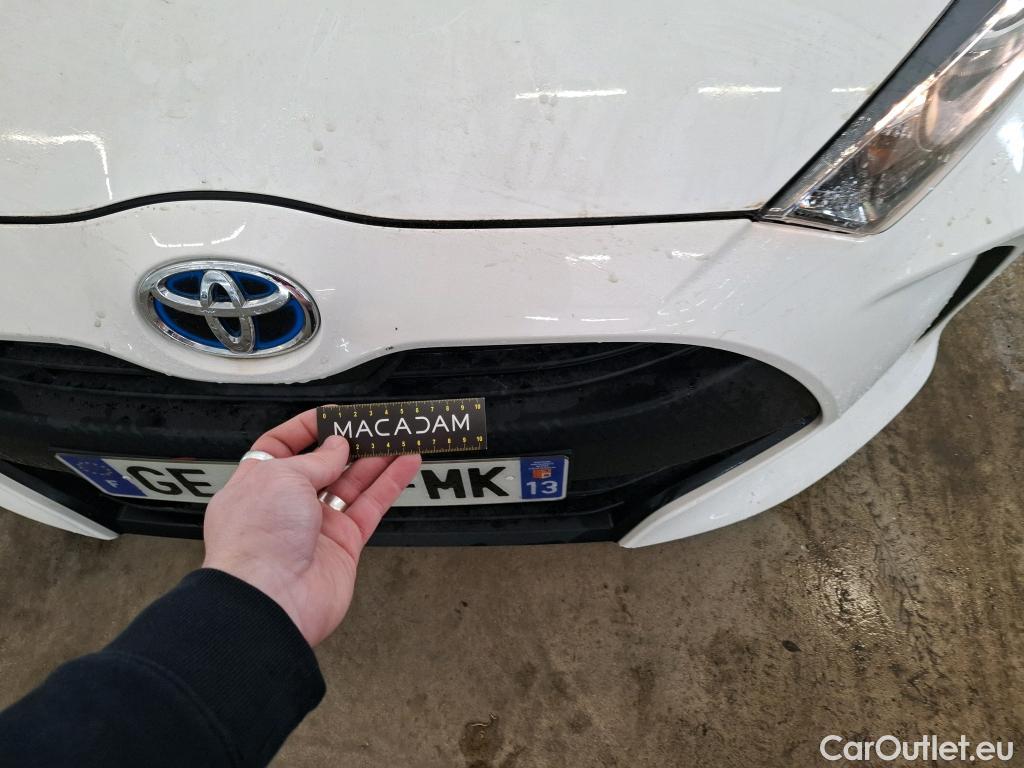  Toyota  Yaris TOYOTA  Hybride / 2019 / 5P / Berline Hybride 116h Dynamic #1