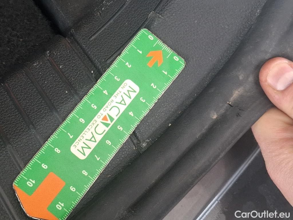  Volkswagen  Tiguan VOLKSWAGEN  / 2020 / 5P / SUV 2.0 TDI 150 DSG7 Life Business #5