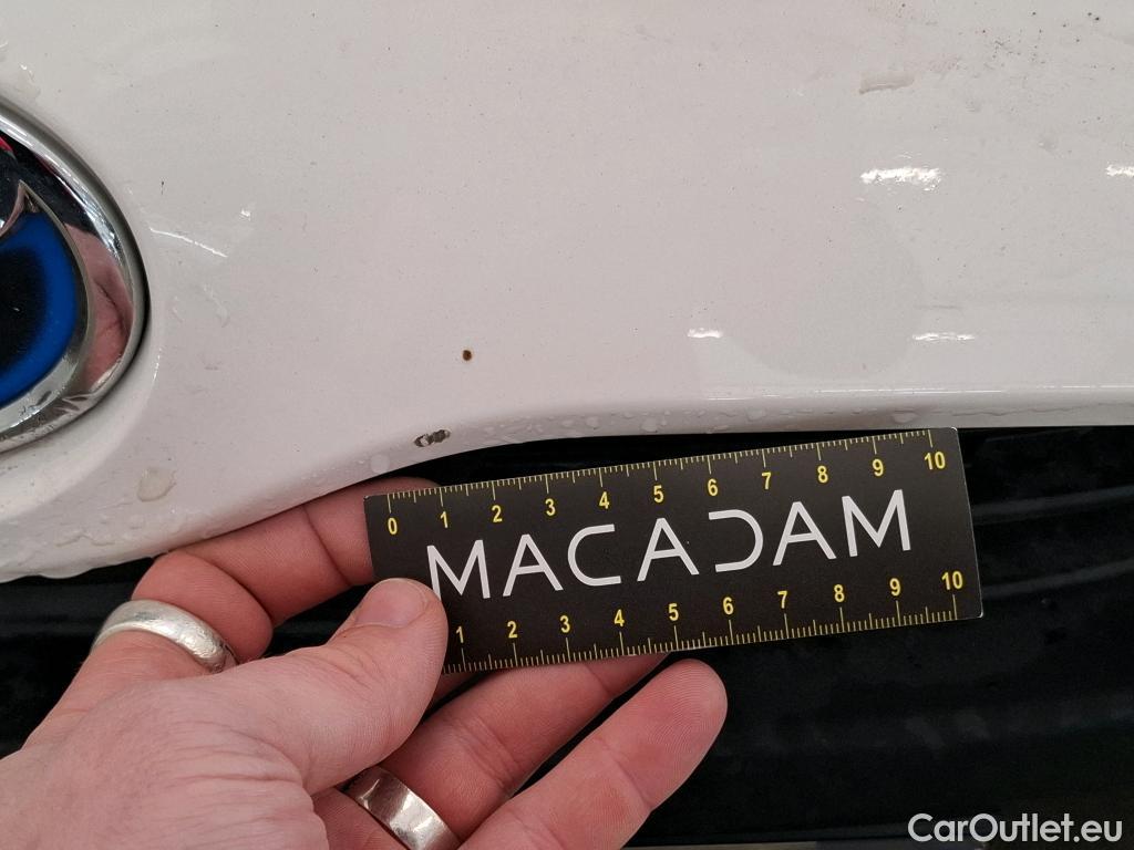  Toyota  Yaris TOYOTA  Hybride / 2019 / 5P / Berline Hybride 116h Dynamic #2