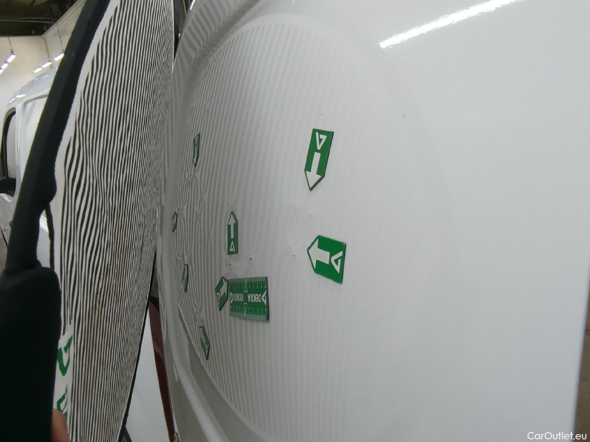  Toyota  Proace  City / 2019 / 4P / Fourgonnette 1.5 Medium 100 D-4D Business / BOITE DE VITESSE NEUVE
 #31