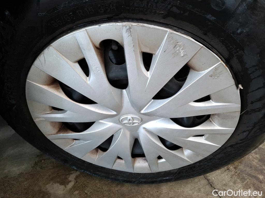  Toyota  Yaris TOYOTA  Hybride / 2019 / 5P / Berline Hybride 116h Dynamic #6