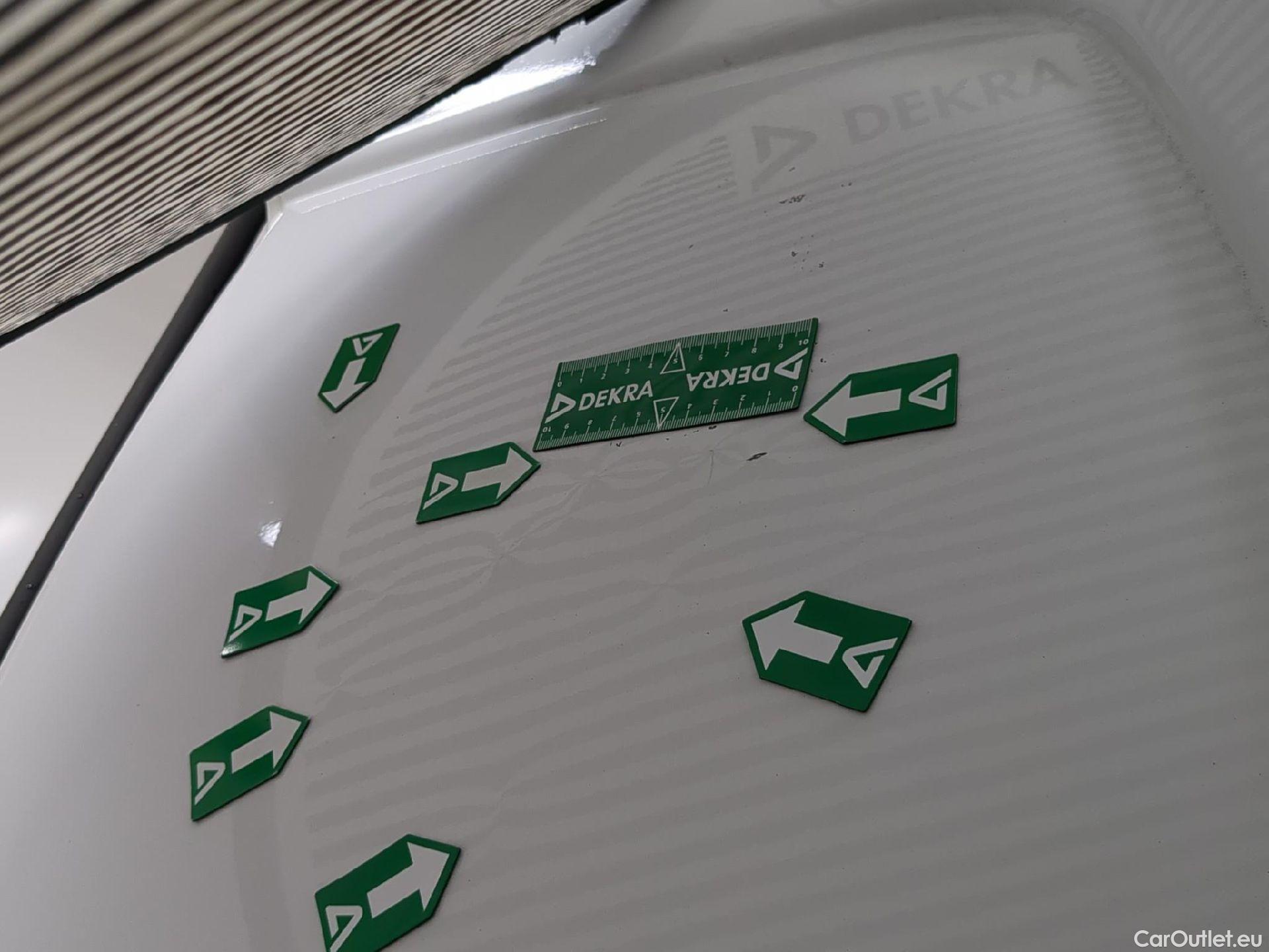  Toyota  Proace  City / 2019 / 4P / Fourgonnette 1.5 Medium 100 D-4D Business / BOITE DE VITESSE NEUVE
 #37